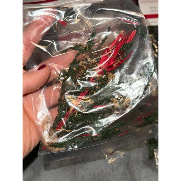 $3 for $15 Ashland Mini Nature Christmas Holiday Bouquet Lot of 18 - Picture 4 of 5